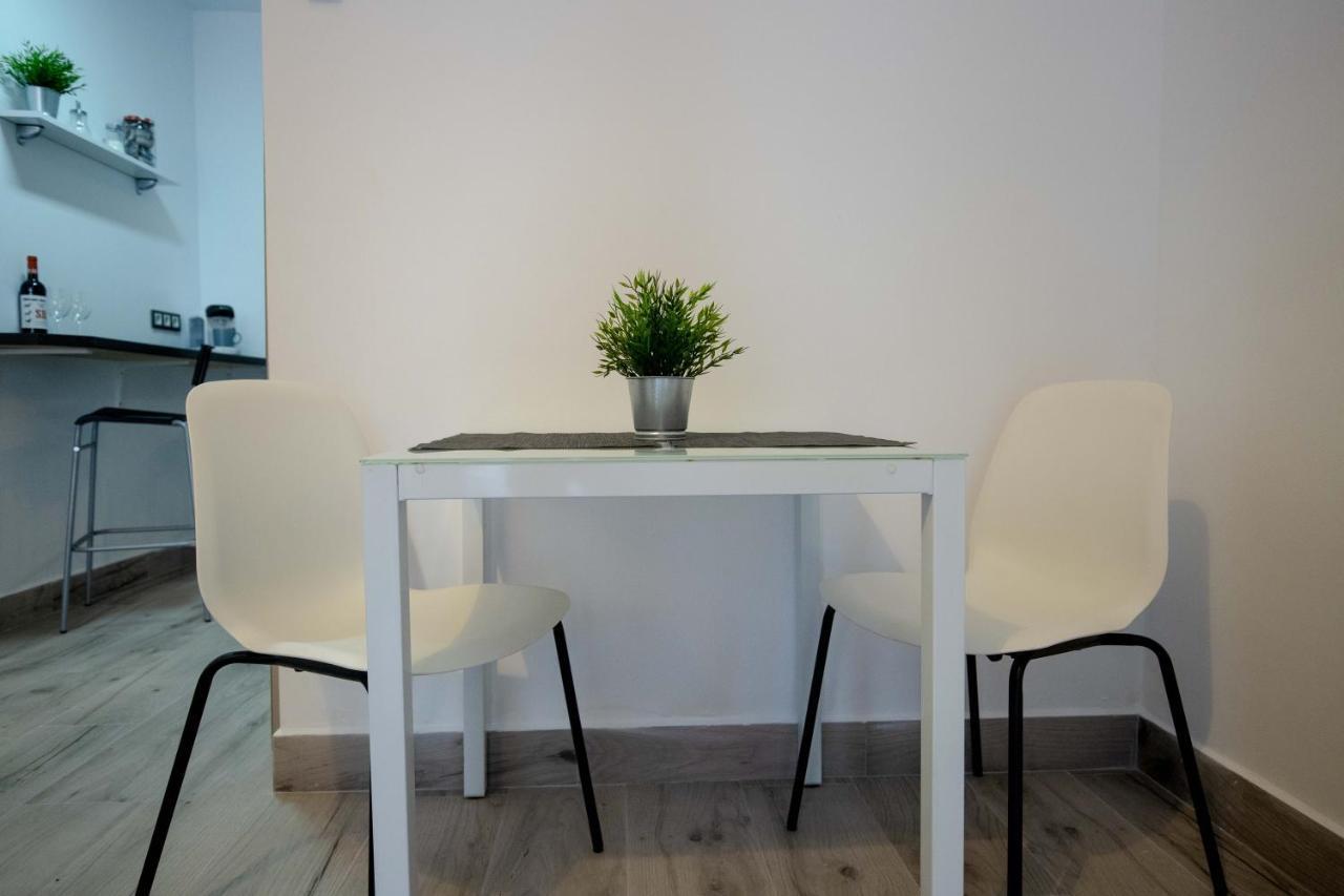 Malaga Suite Picasso With Swimming Pool And Parking In The Center! Екстериор снимка